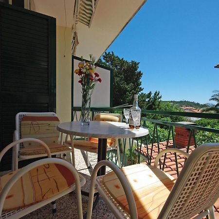 Apartments Ribarevic Макарска Стая снимка