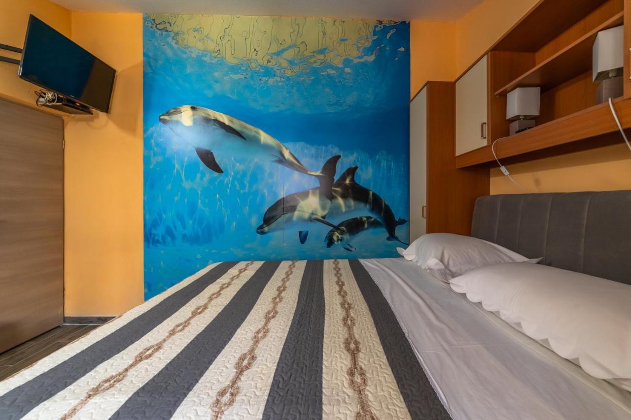 Apartments Ribarevic Макарска Екстериор снимка