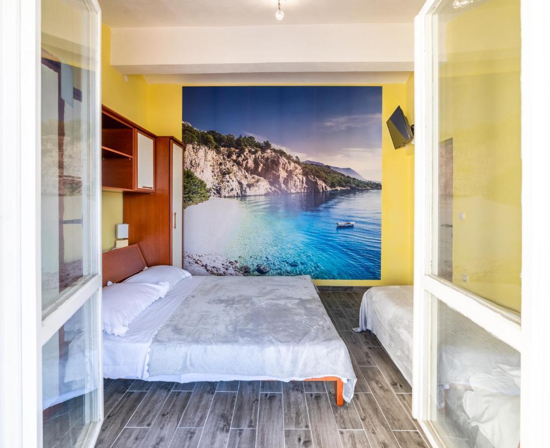Apartments Ribarevic Макарска Екстериор снимка