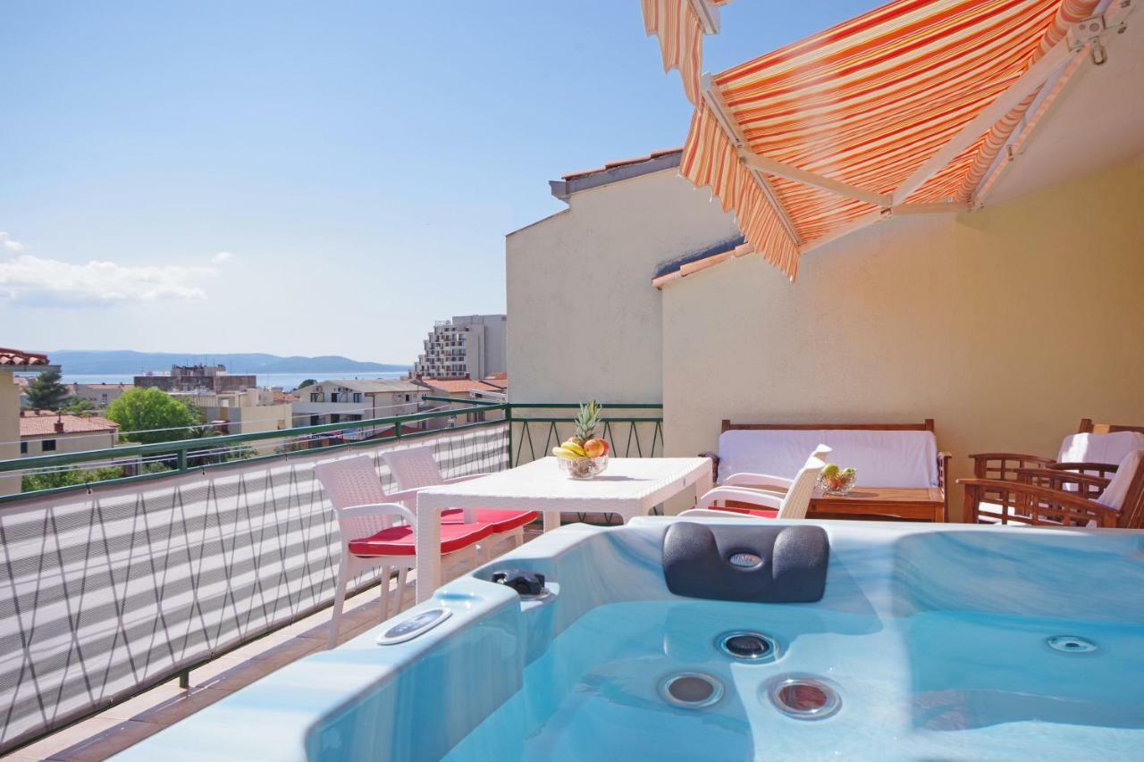 Apartments Ribarevic Макарска Екстериор снимка