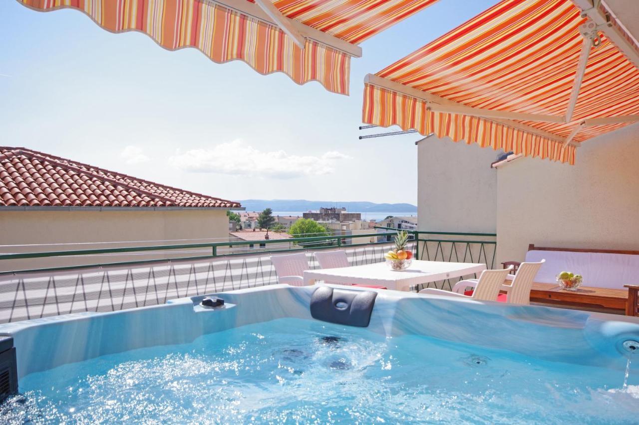 Apartments Ribarevic Макарска Екстериор снимка