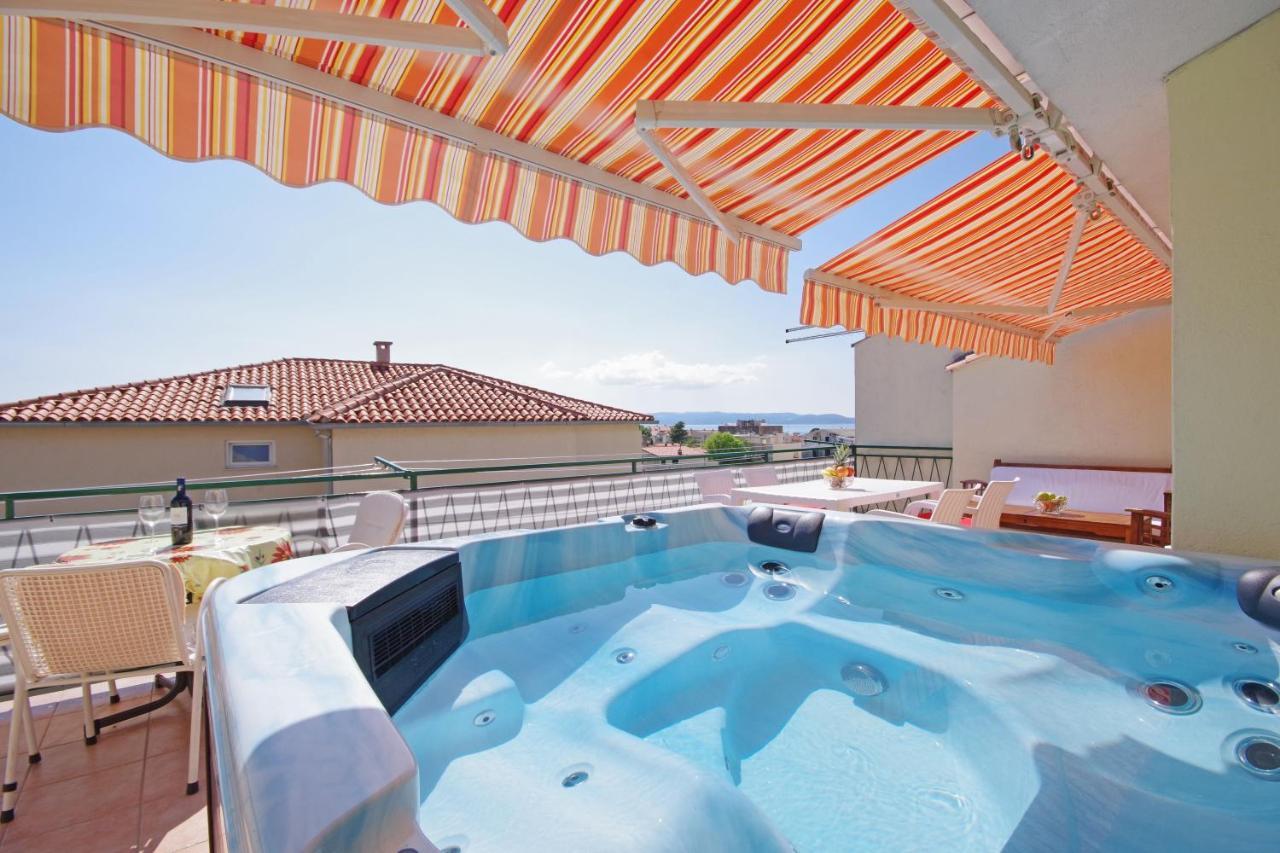 Apartments Ribarevic Макарска Екстериор снимка