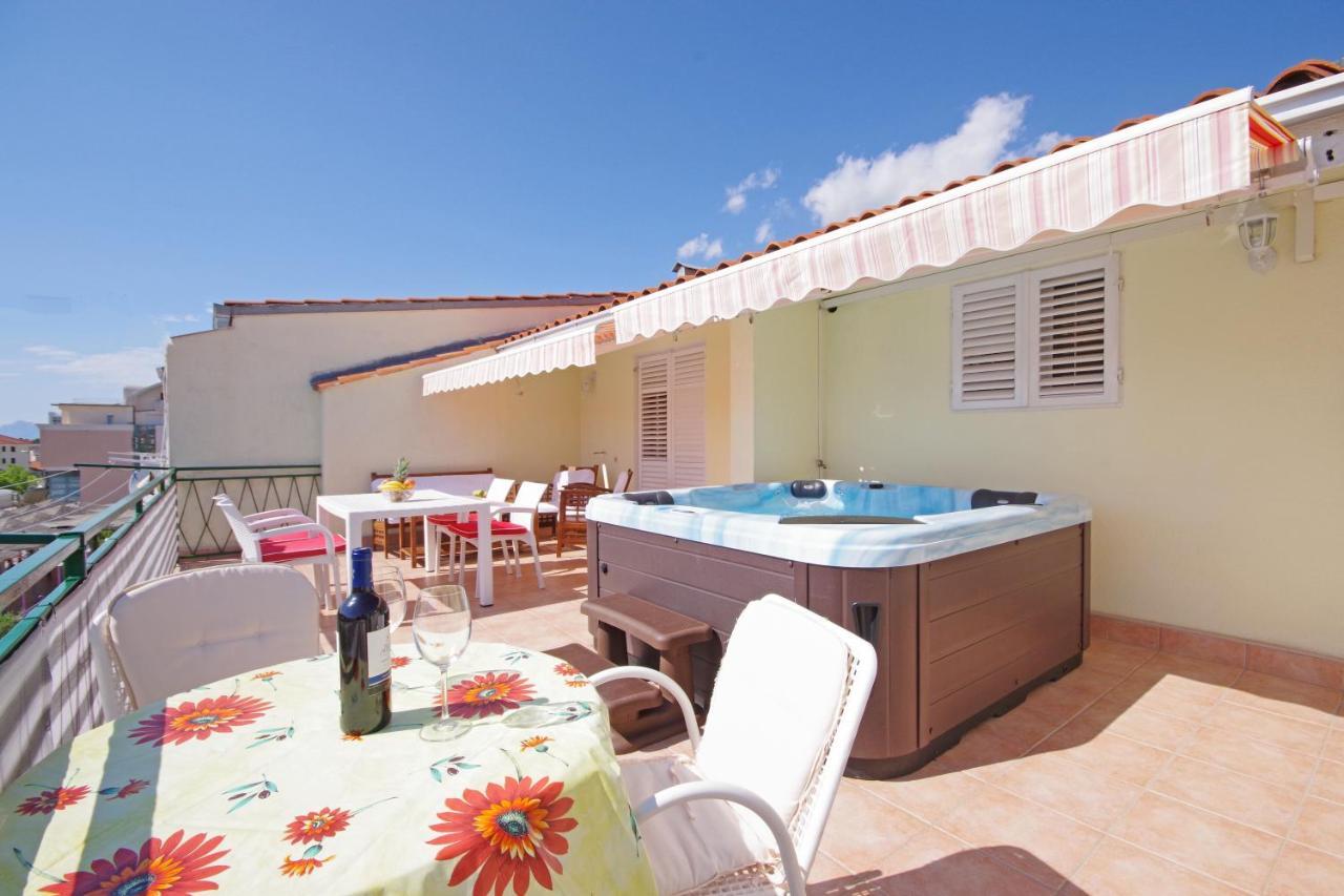 Apartments Ribarevic Макарска Екстериор снимка